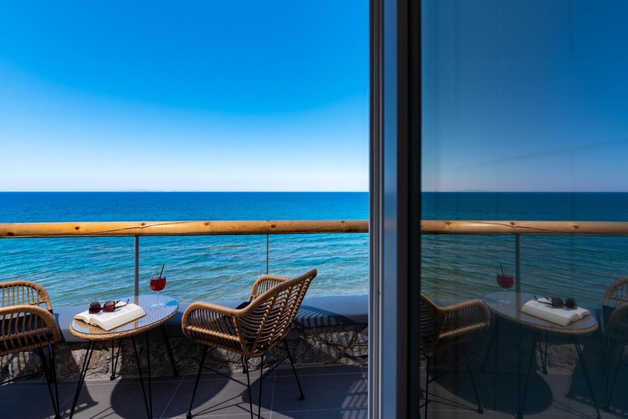 קרטראדוס Neoma Luxury Suites מראה חיצוני תמונה