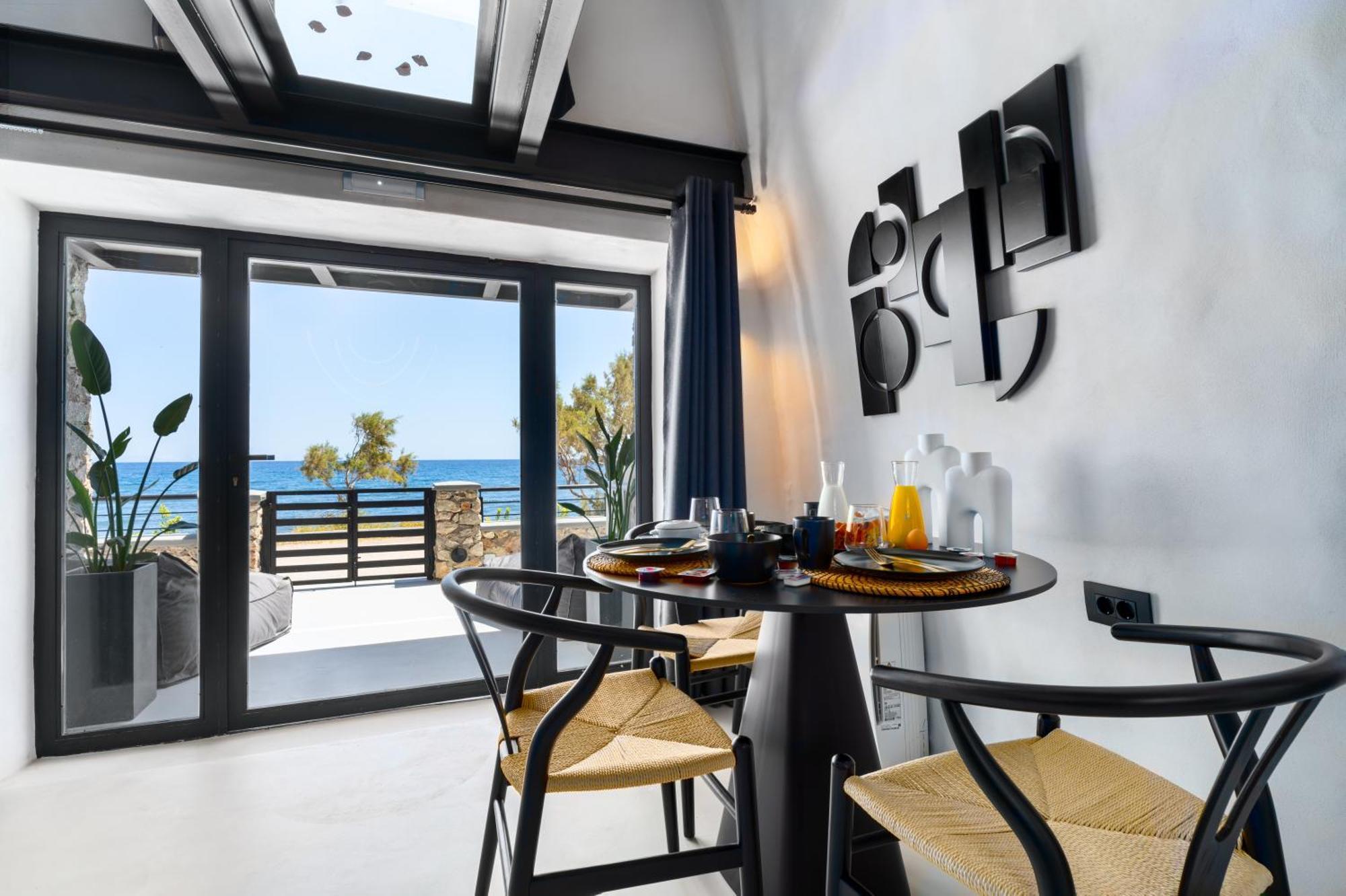 קרטראדוס Neoma Luxury Suites מראה חיצוני תמונה